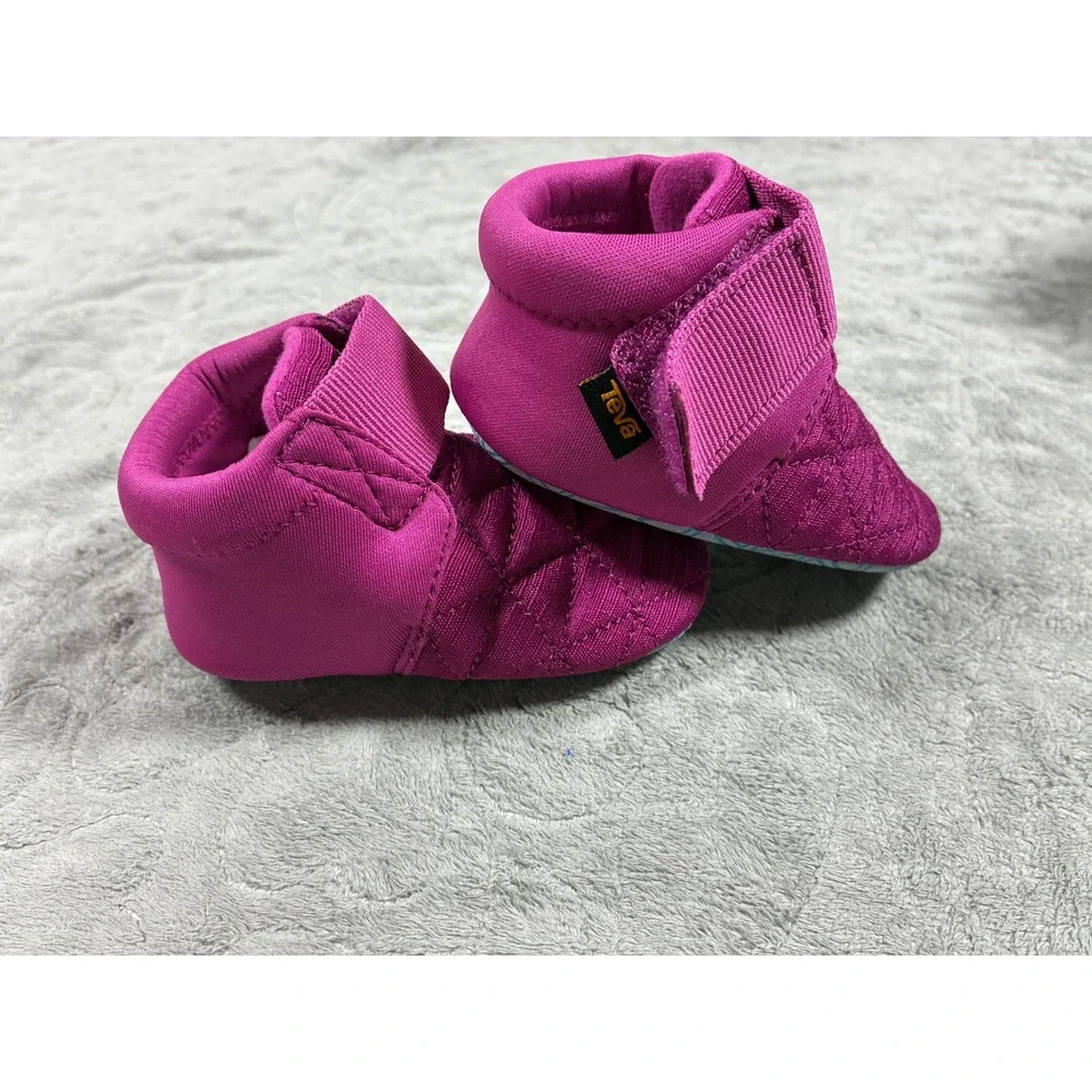 Teva style gorpcore